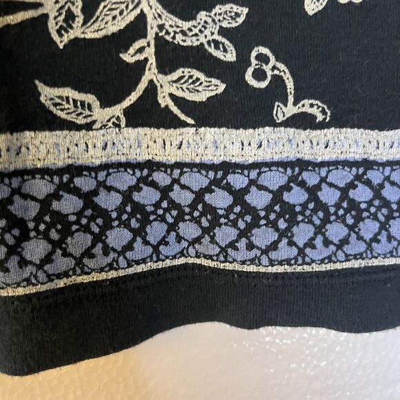 ALC Black Grey Floral Beaded Crop Long Sleeve Crewneck Shirt size large - Picture 2 of 5